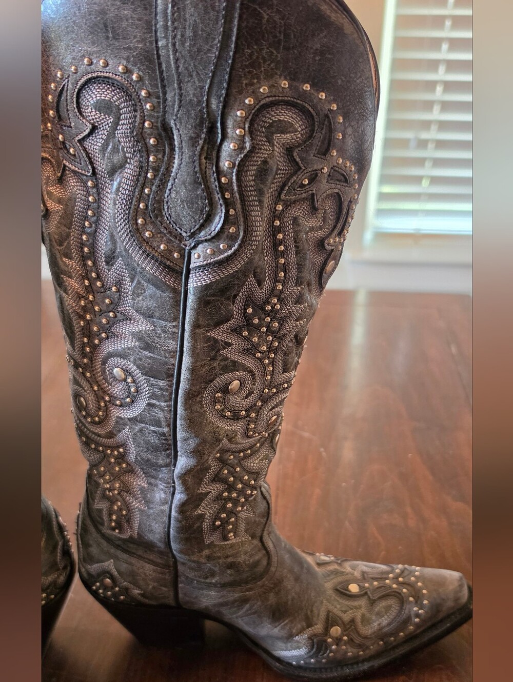 Vintage Corral Grey Embroidered Studded Cowboy Boots - Corral - Picture 7 of 10